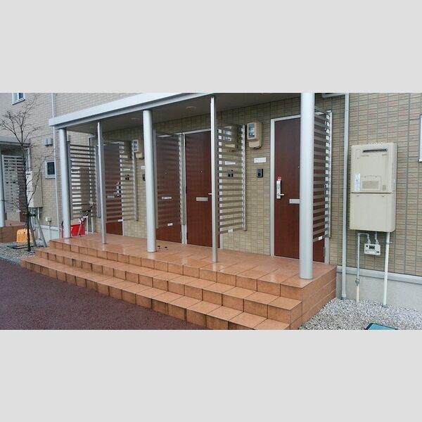 エントランス (エントランス)