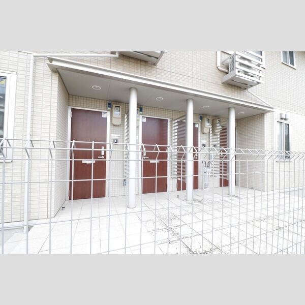 エントランス (エントランス)