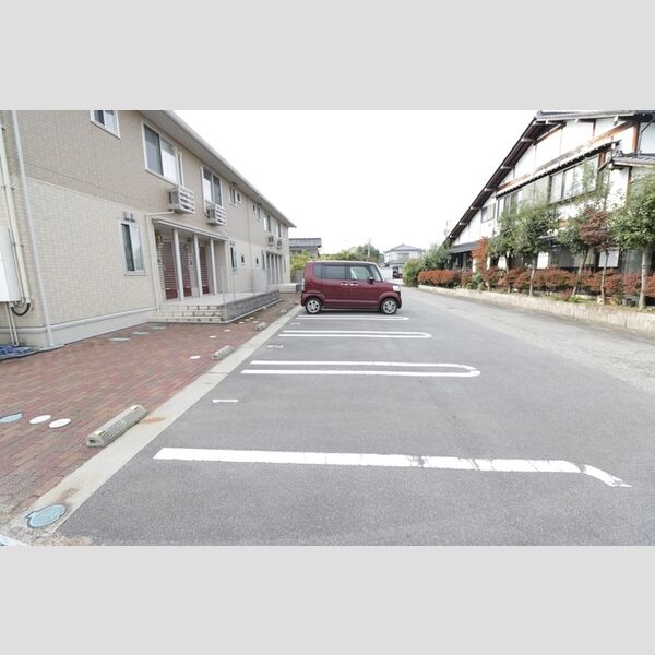 駐車場 (駐輪場)