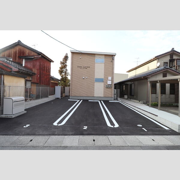 駐車場 (駐車場)