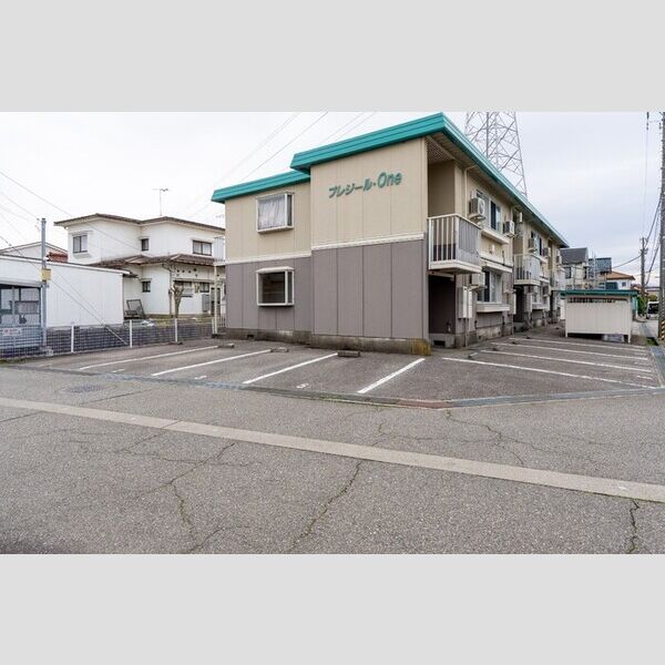 駐車場 (駐車場)