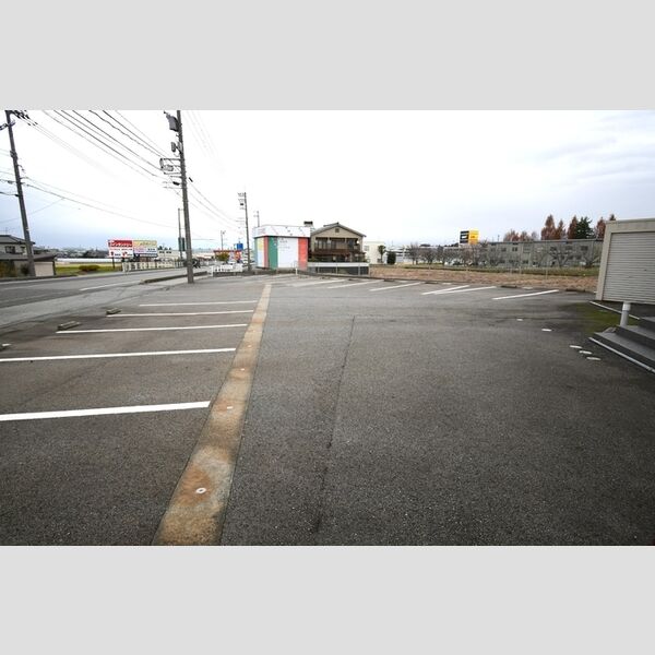 駐車場 (駐車場)