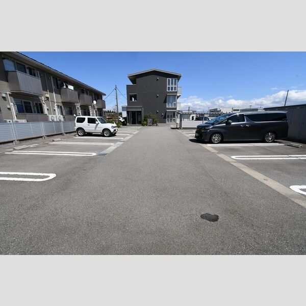 駐車場 (駐車場)