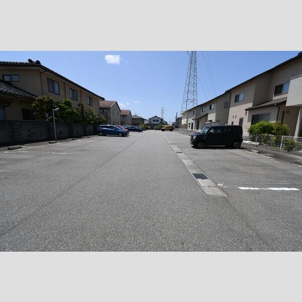 駐車場 (駐車場)