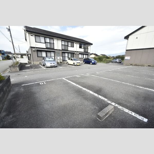 駐車場 (駐車場)