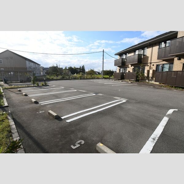 駐車場 (駐車場)