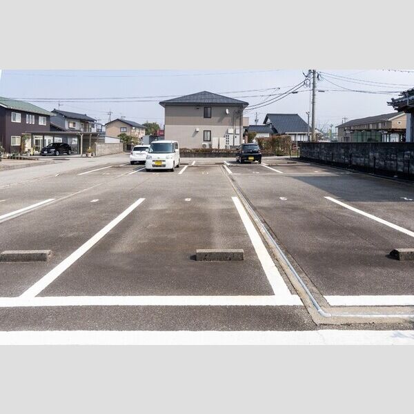 駐車場 (駐車場)