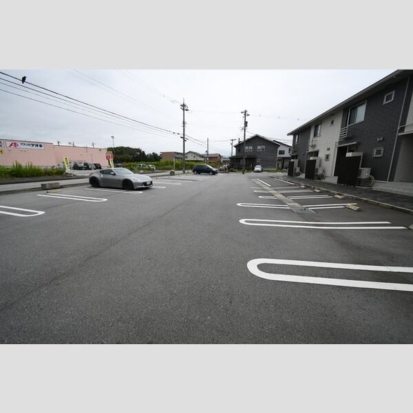 駐車場 (駐車場)