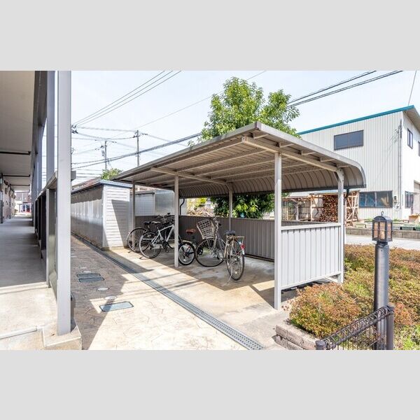 現地周辺 (サイクルポート)