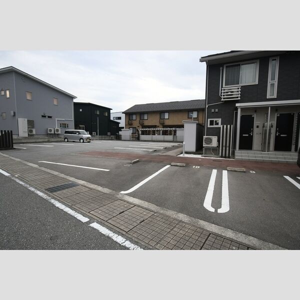 駐車場 (駐車場)