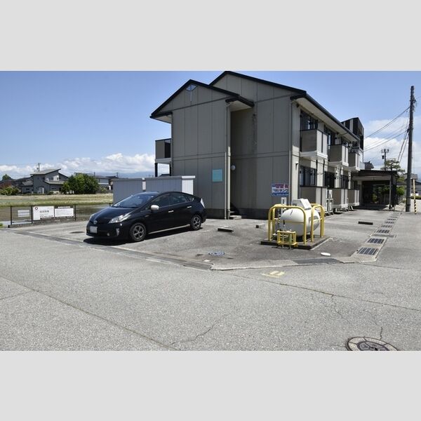 駐車場 (駐車場)