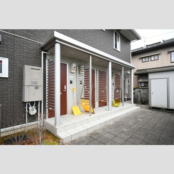 エントランス (エントランス)