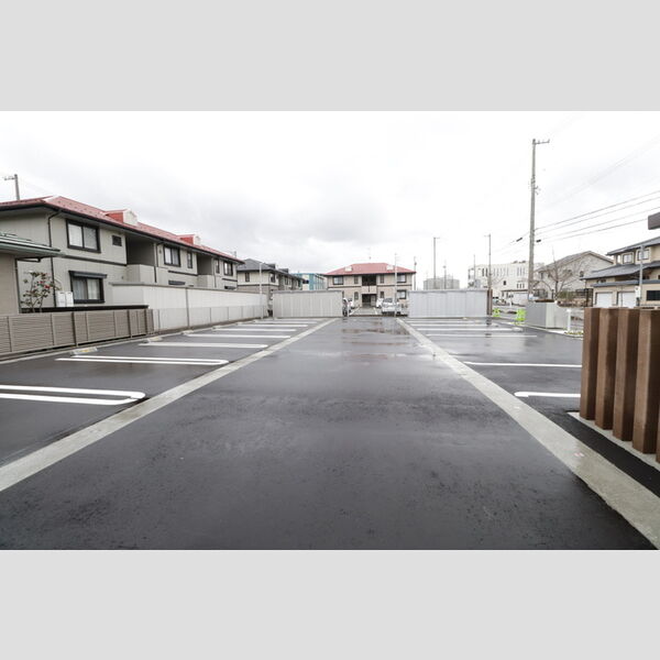 駐車場 (駐車場)