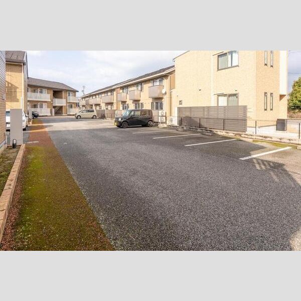 駐車場 (駐車場)