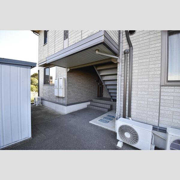 エントランス (エントランス)