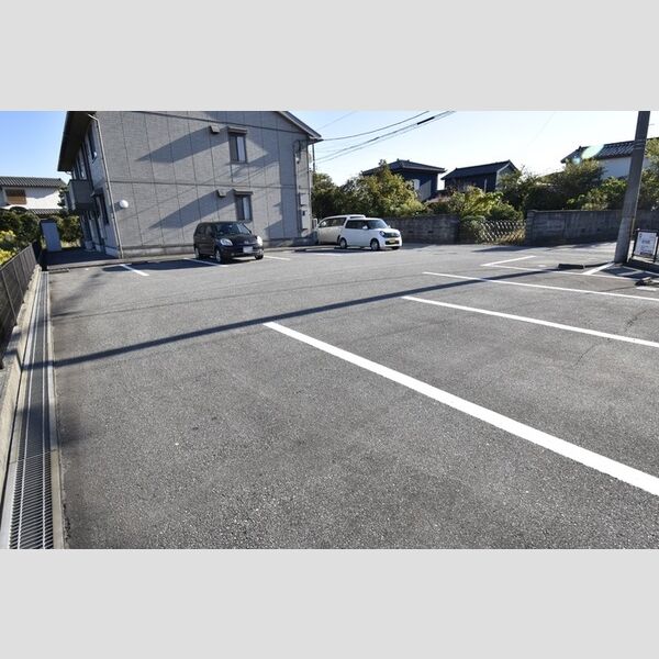 駐車場 (駐車場)