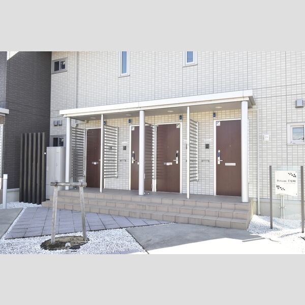 エントランス (エントランス)