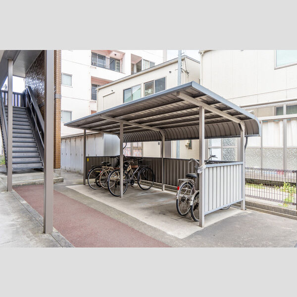 現地周辺 (サイクルポート)