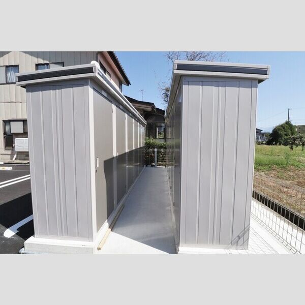 現地周辺 (物置)