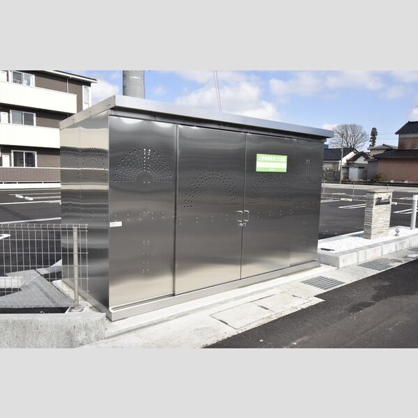 現地周辺 (ごみBOX)