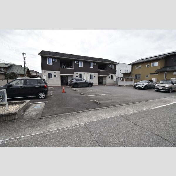 駐車場 (駐車場)