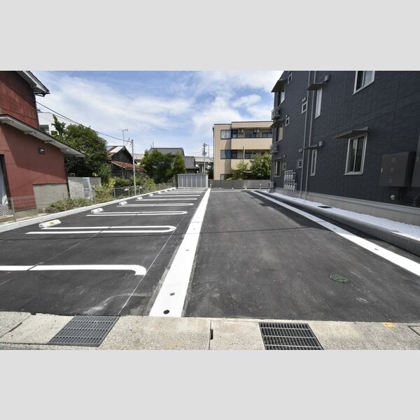 駐車場 (駐車場)