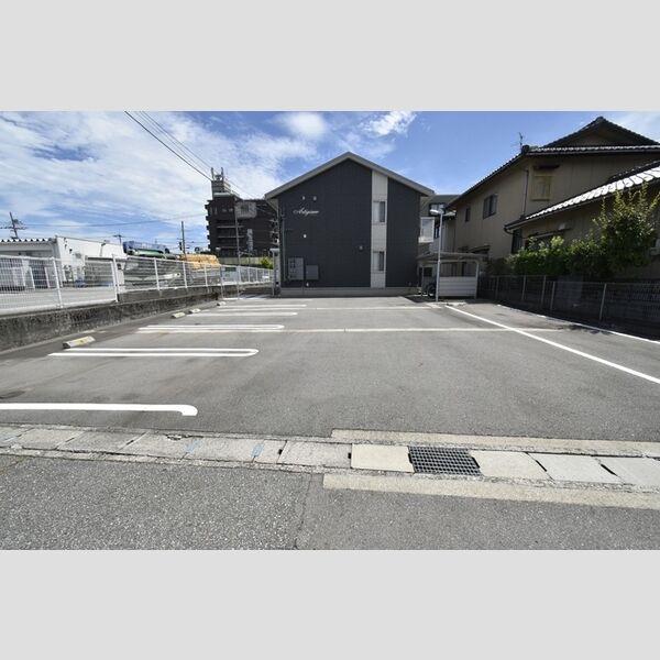 駐車場 (駐車場)