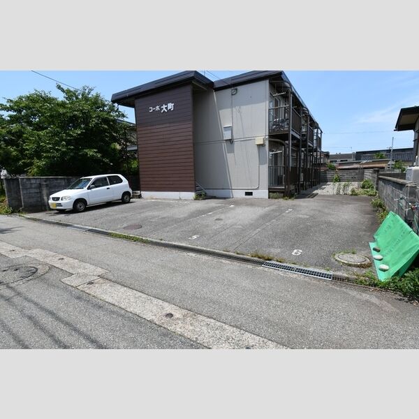 駐車場 (駐車場)