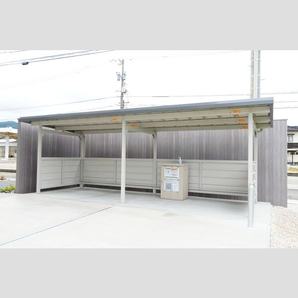 現地周辺 (駐輪場)