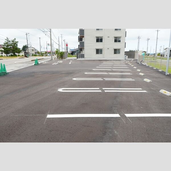 駐車場 (駐車場)