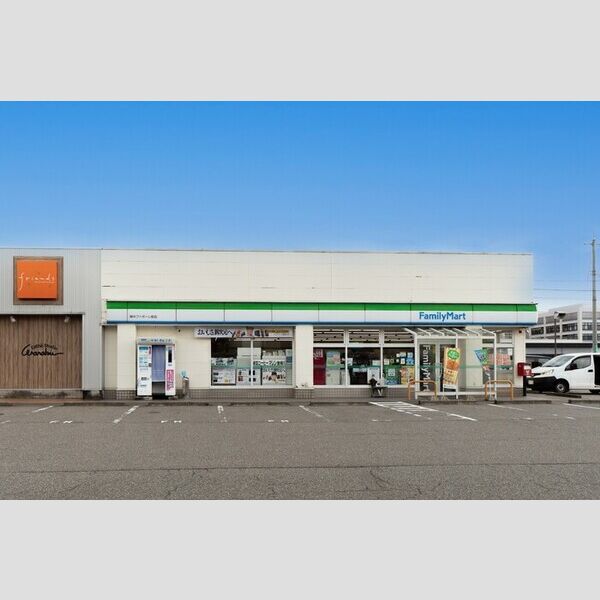 現地周辺 (ファミリーマート婦中ファボーレ前店まで600m)