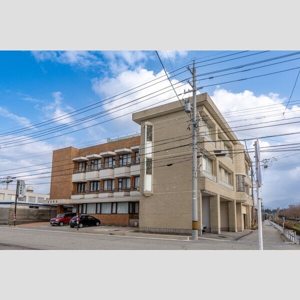 現地周辺 (医療法人社団秀林会吉見病院まで2300m)