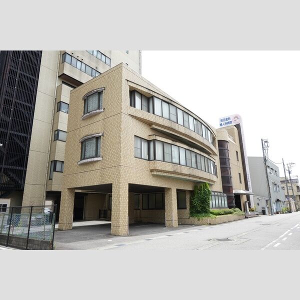 現地周辺 (丘生会岡田産科婦人科病院まで1600m)