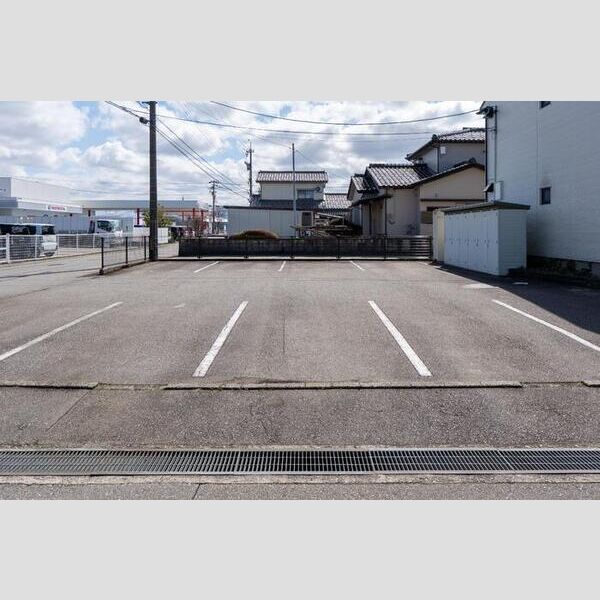 駐車場 (駐車場)