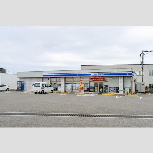 現地周辺 (ローソン富山窪本町店まで800m)
