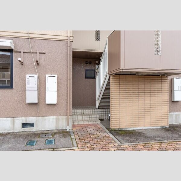 エントランス (エントランス)