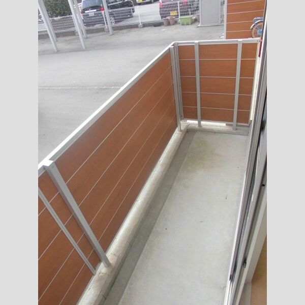 その他 (1Fバルコニー)