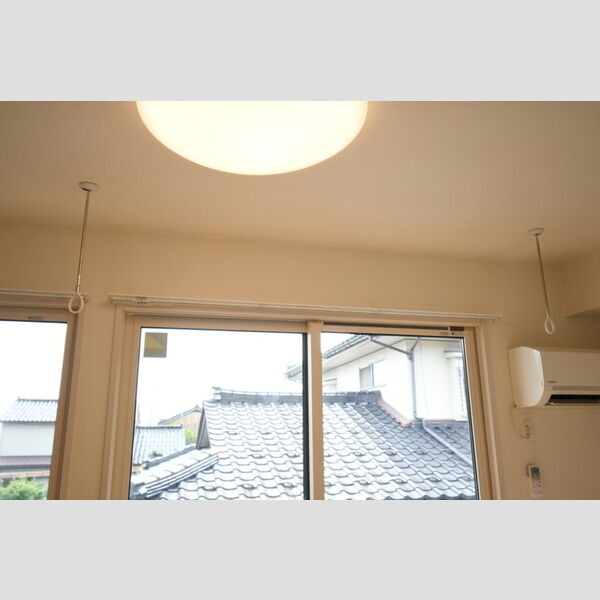 その他 (202・室内物干し金具)