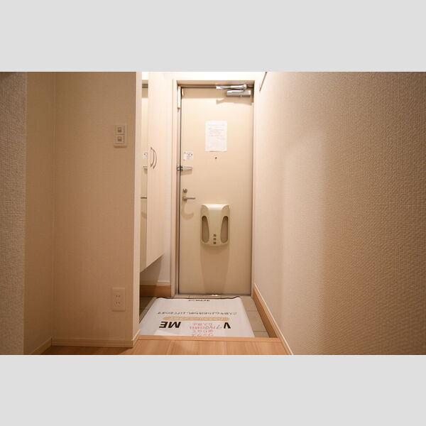 玄関 (202・玄関)