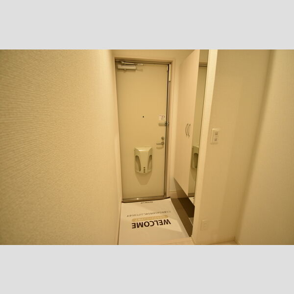 玄関 (201・玄関)