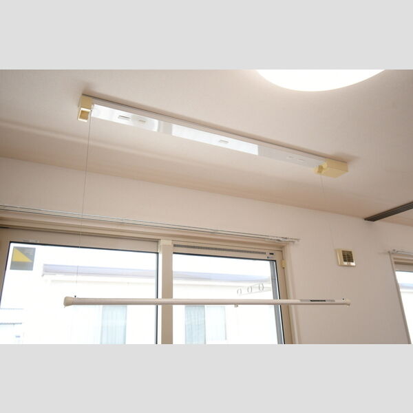 その他 (203・室内物干)