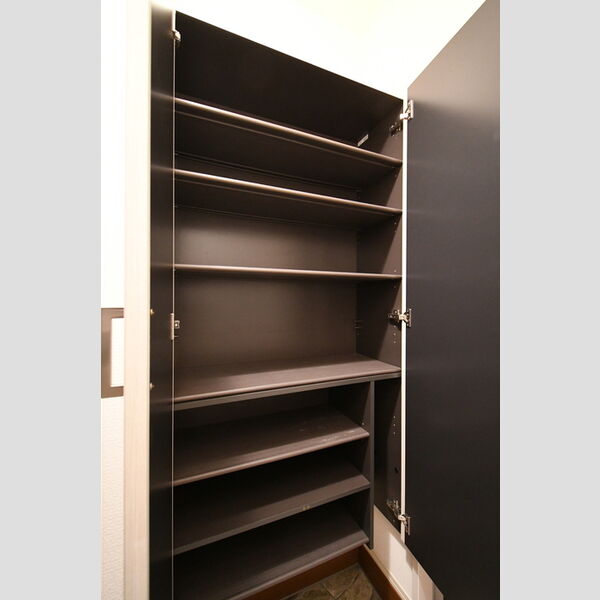 その他 (203・シューズボックス)