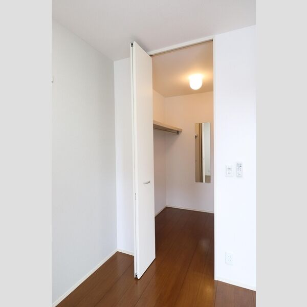 収納 (ウォークインクローゼット)