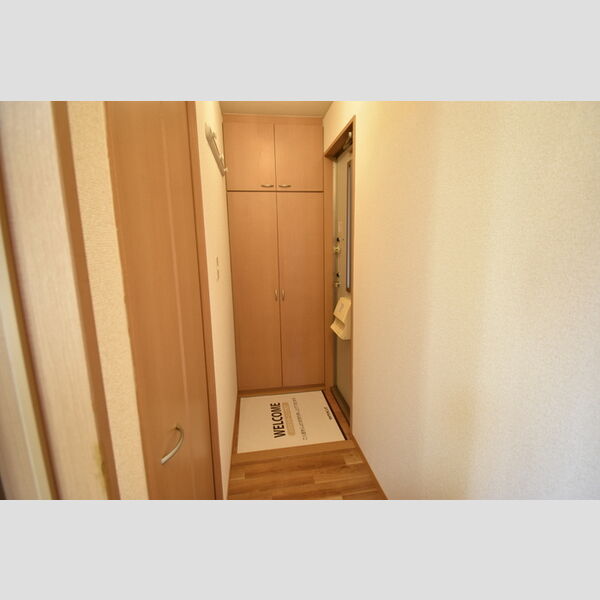 玄関 (101・玄関)