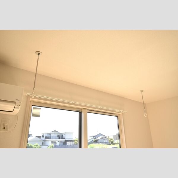 その他 (101・室内物干し金具)