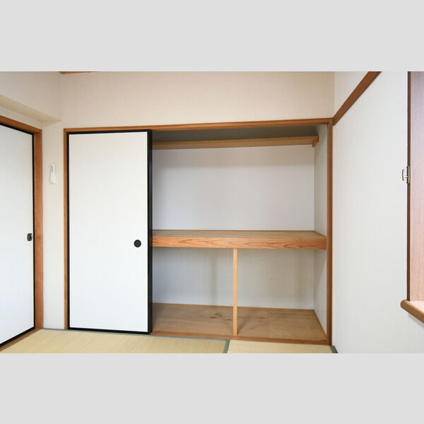 その他 (205・押入)