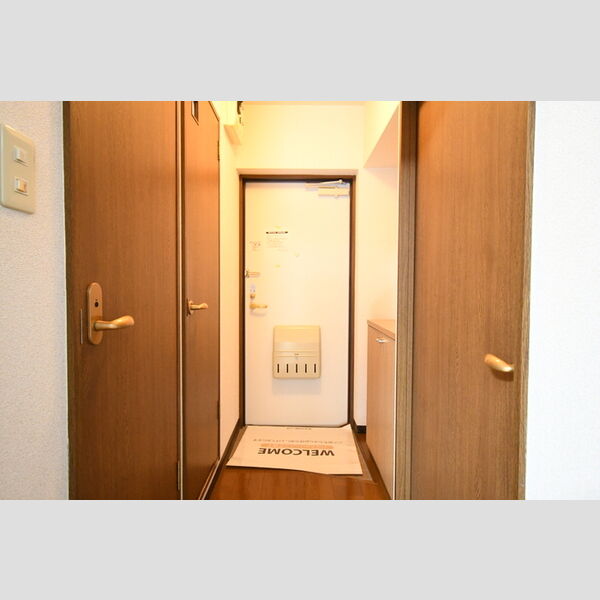 玄関 (205・玄関)