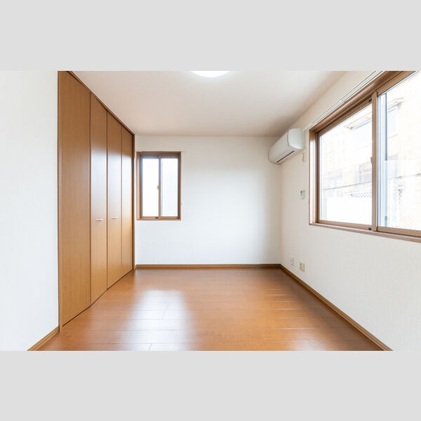 その他 (西側洋室)