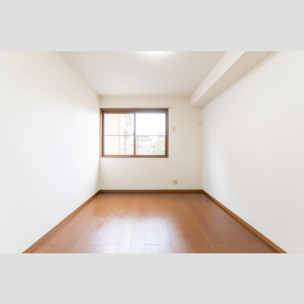 その他 (東側洋室)