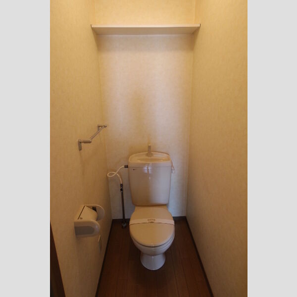 トイレ (トイレ)